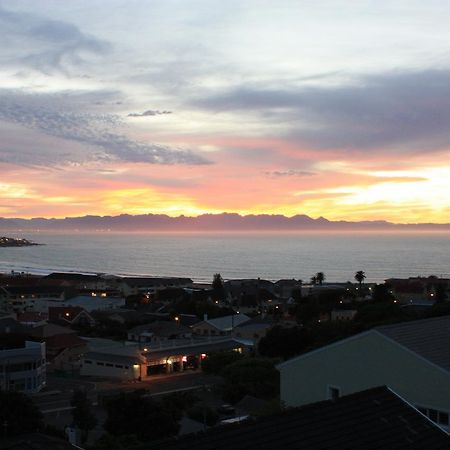 Salop House Villa Fish Hoek Exterior photo